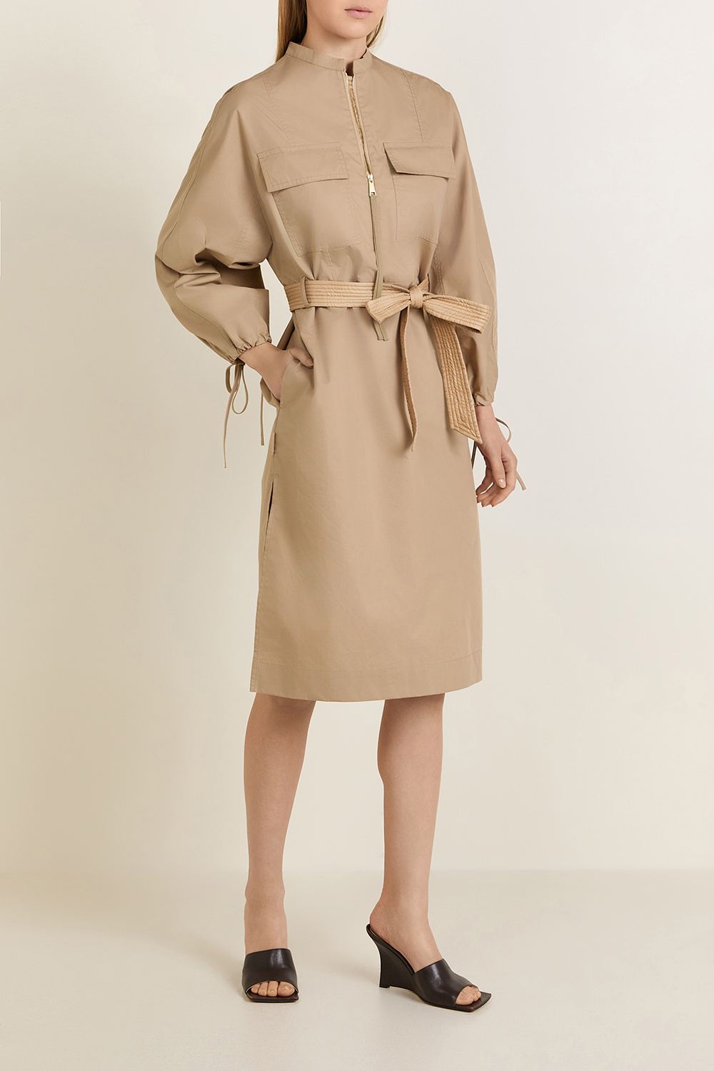 תמונת כל הלוק של שמלה